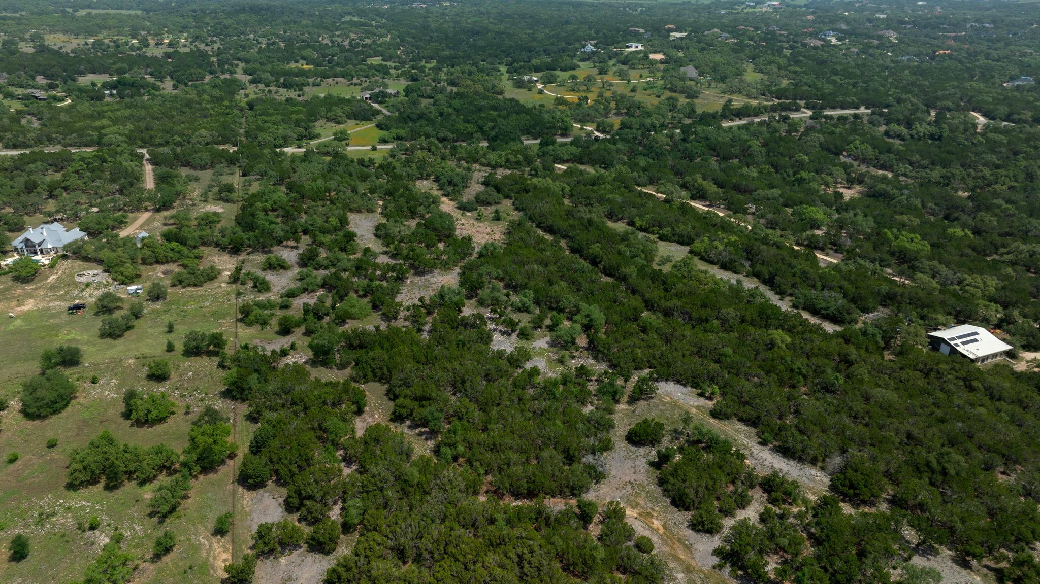 1400 Panther Creek Rd Property Photo 8