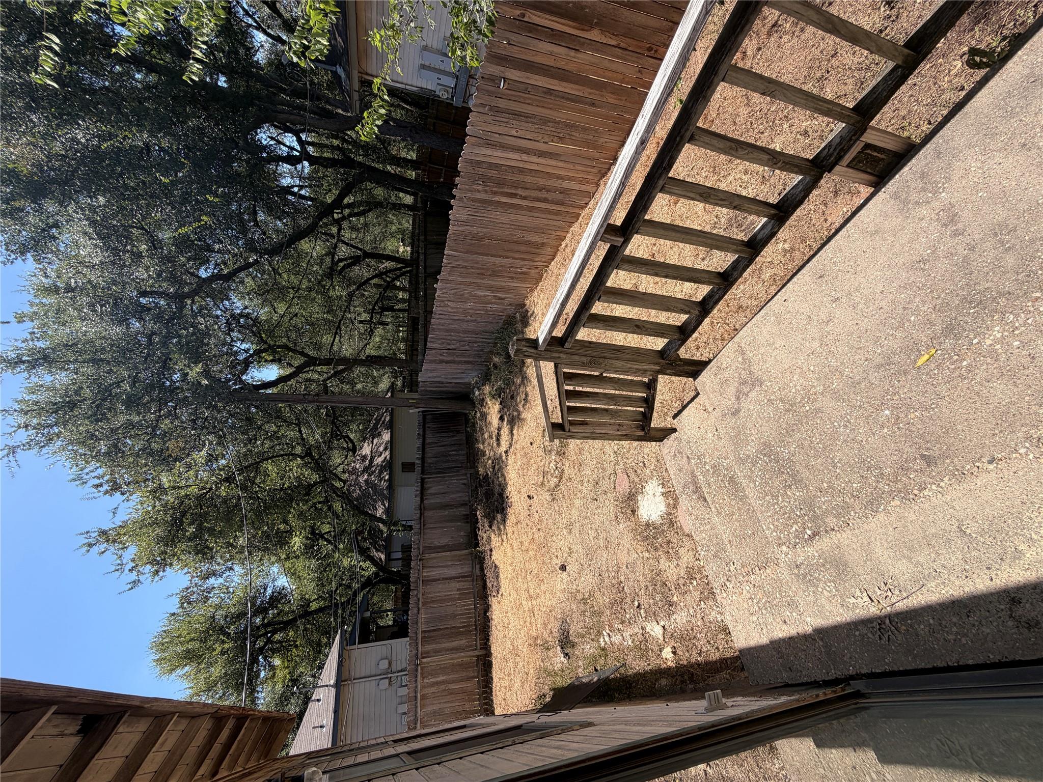 2601 Alcott Ln #b Property Photo 14