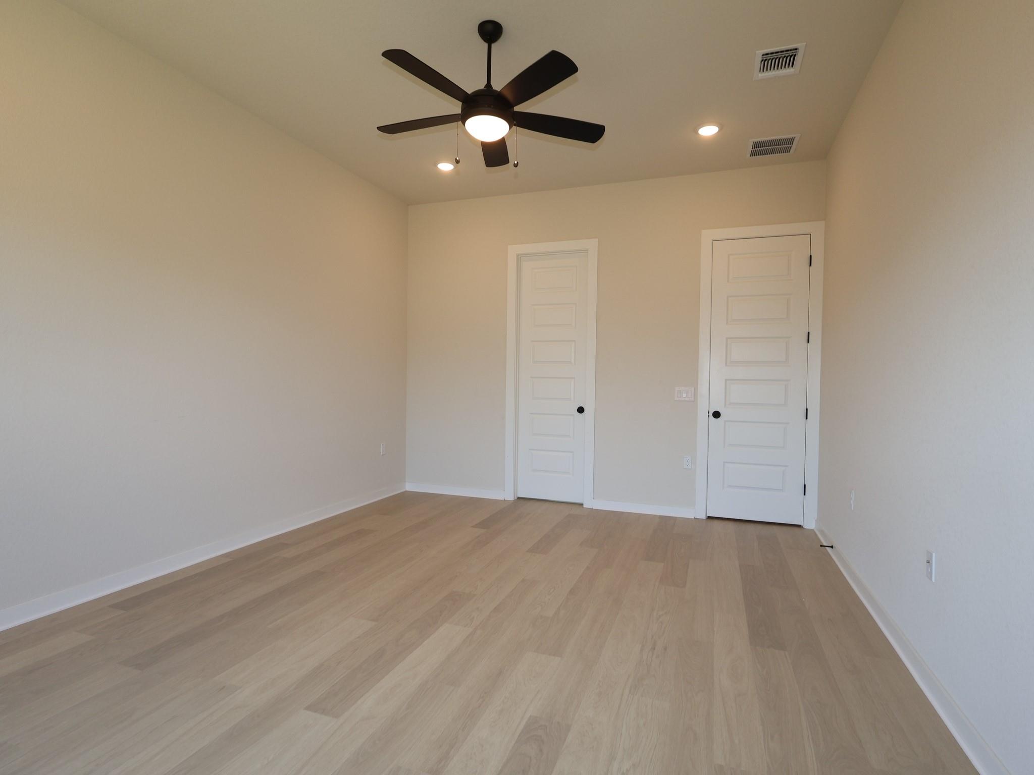 160 Champ Ave Property Photo 10
