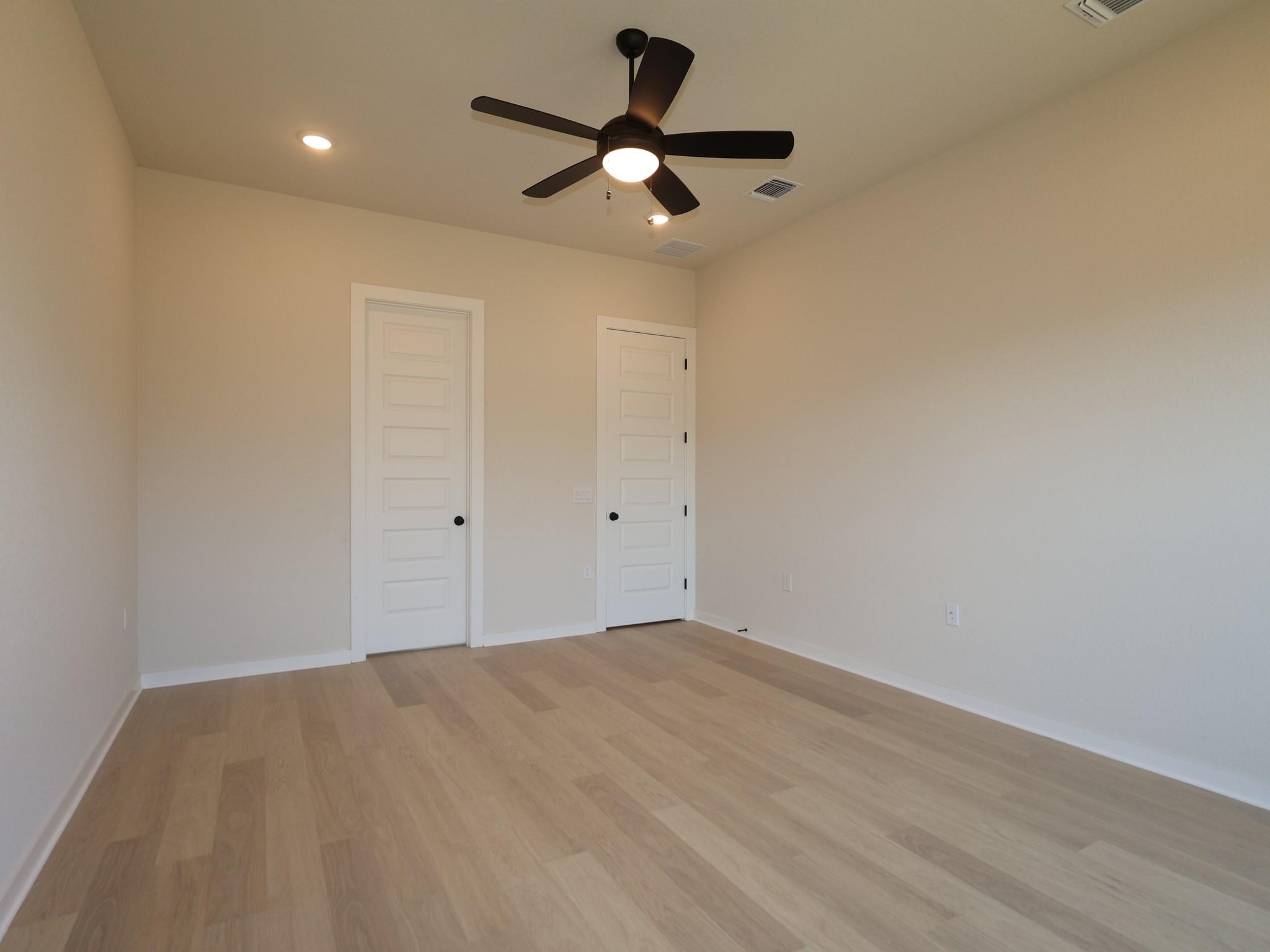 160 Champ Ave Property Photo 11