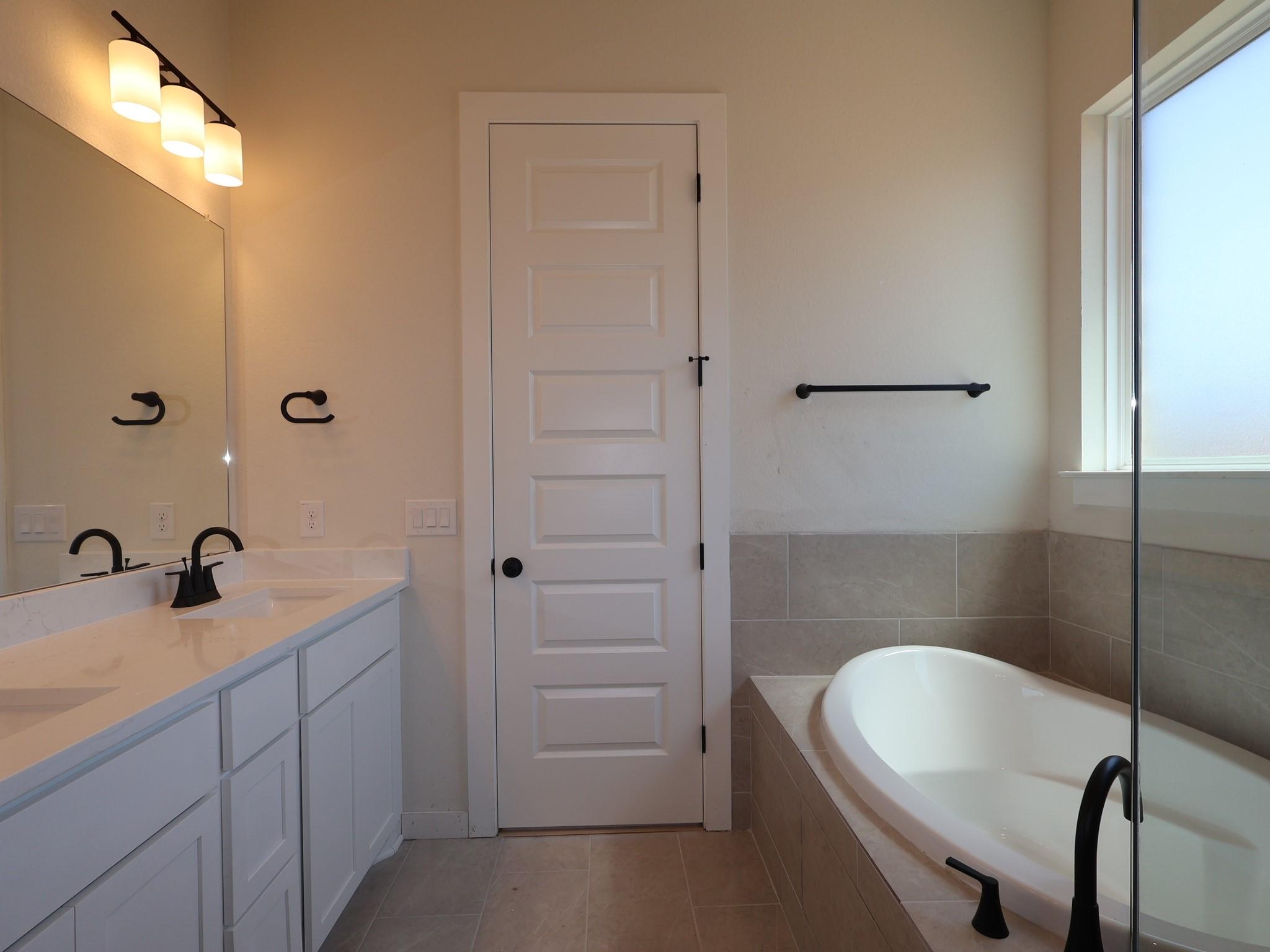160 Champ Ave Property Photo 12
