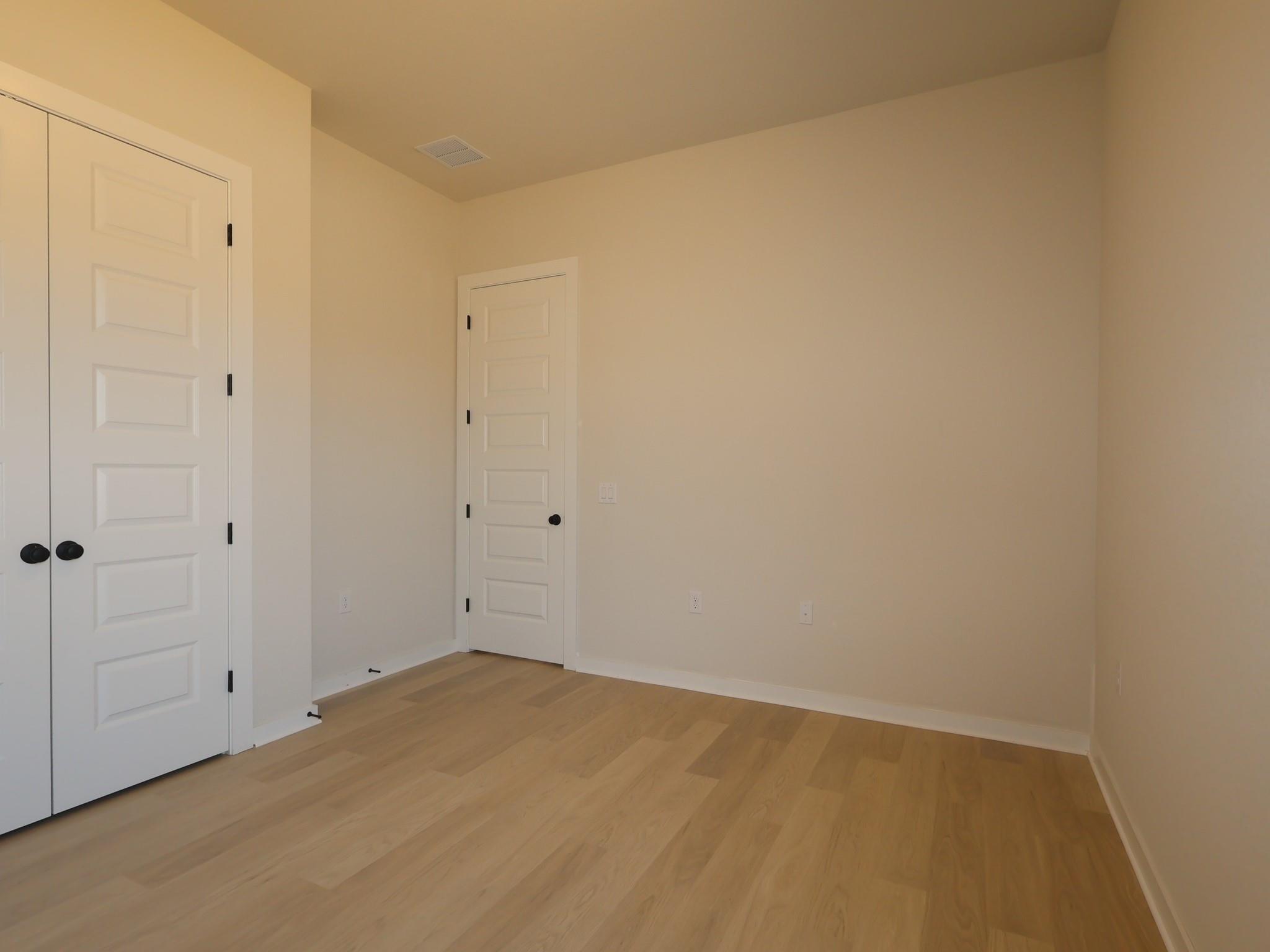 160 Champ Ave Property Photo 19