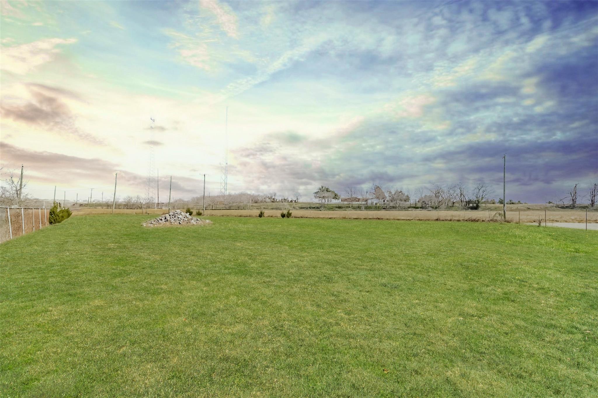 1801 Industrial Dr Property Photo 3