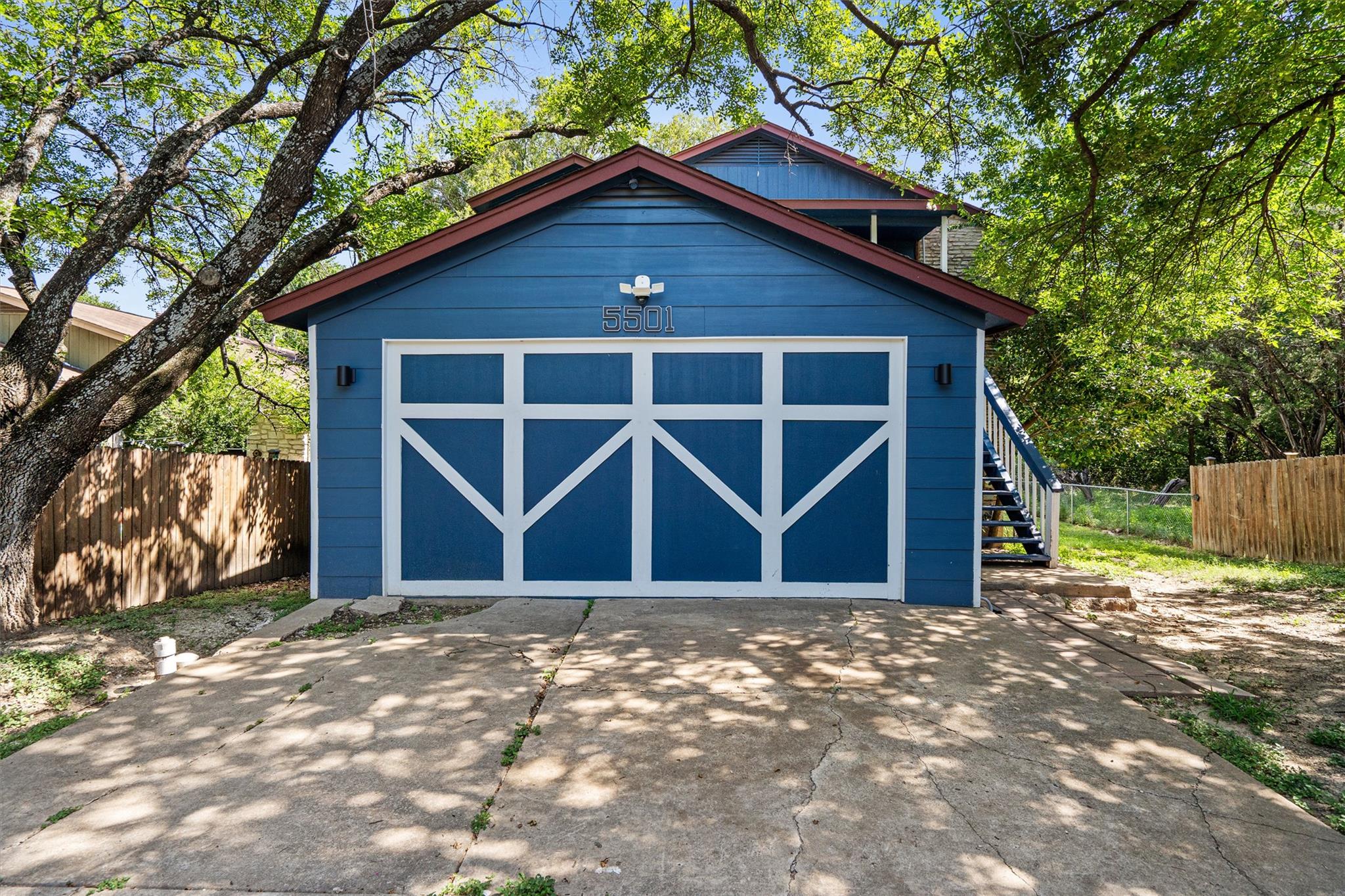 5501 Spring Meadow Rd #B Property Photo 1