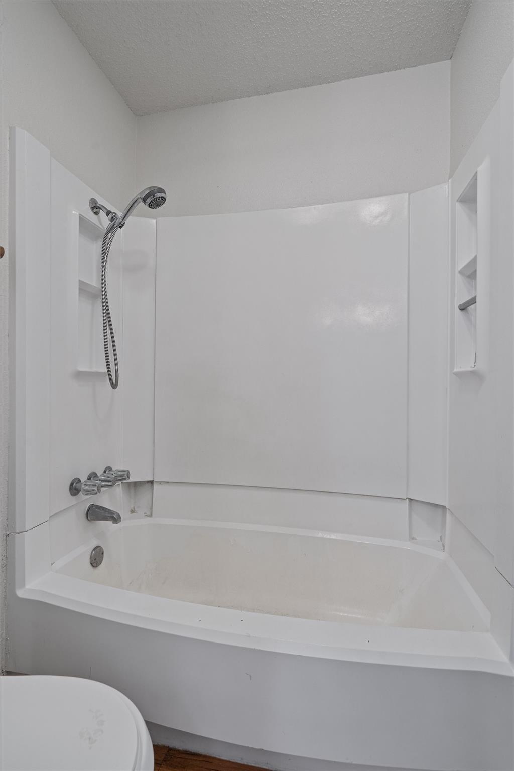 5501 Spring Meadow Rd #b Property Photo 7