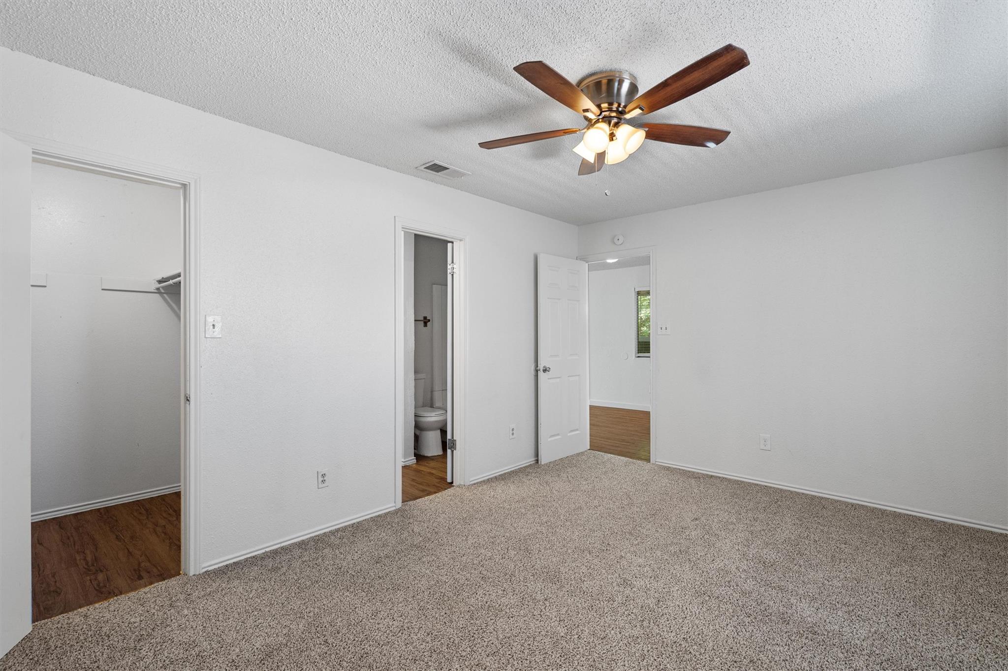 5501 Spring Meadow Rd #b Property Photo 9