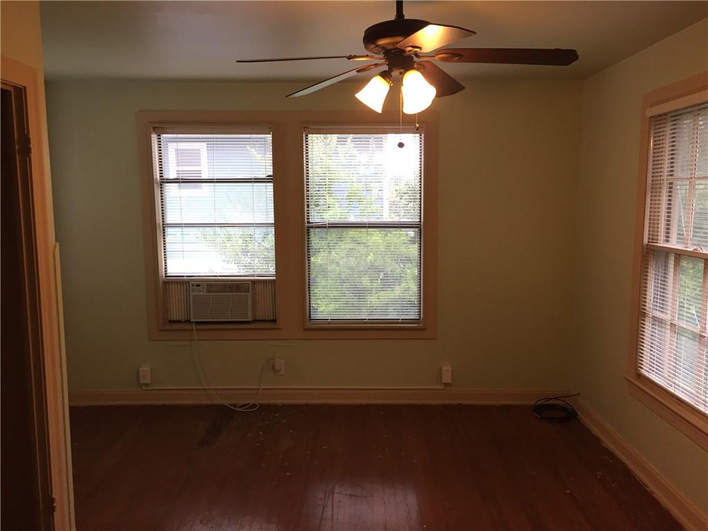 611 W 37th St #b Property Photo 6