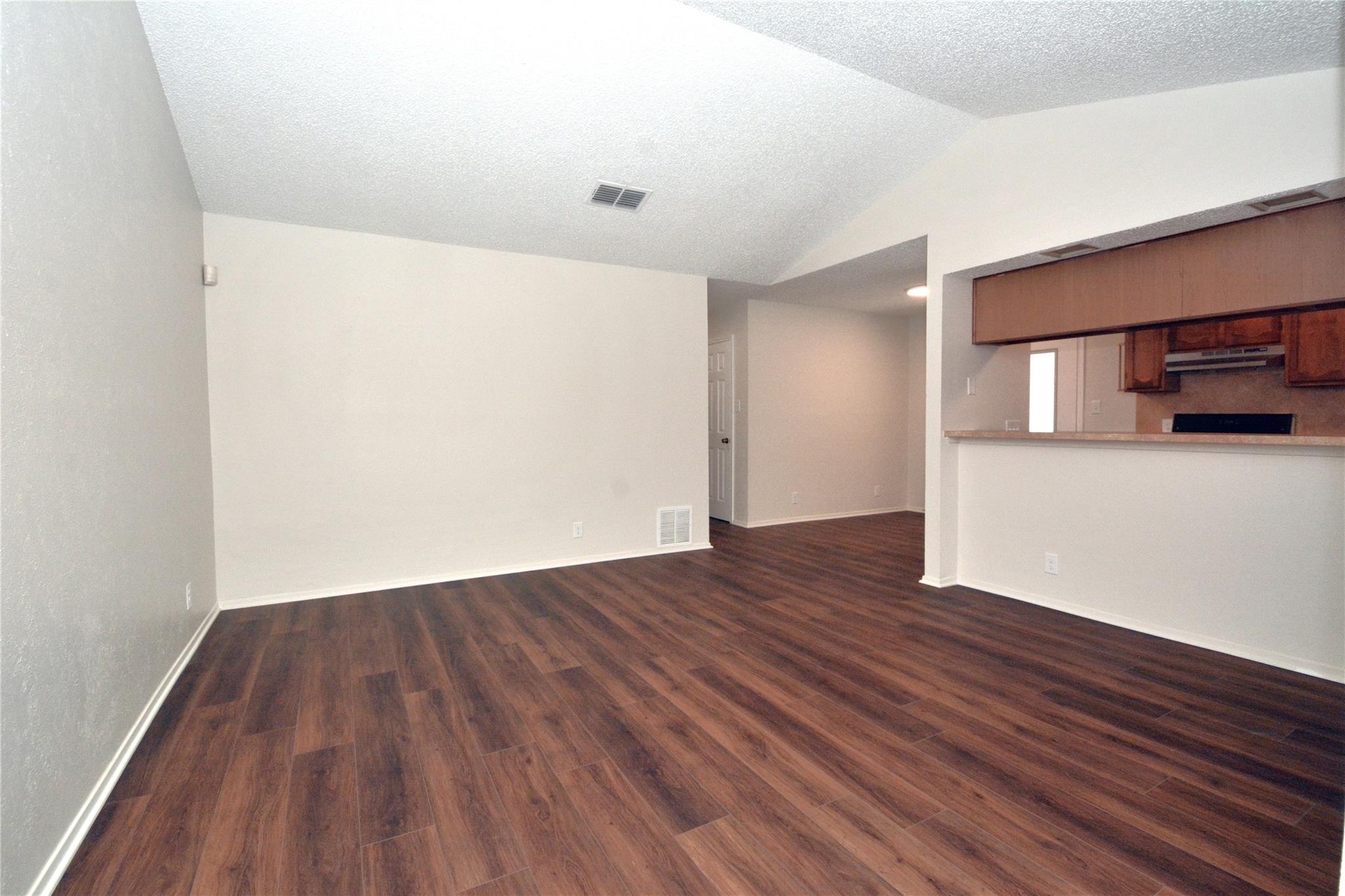 11314 Walnut Ridge Dr #b Property Photo 2
