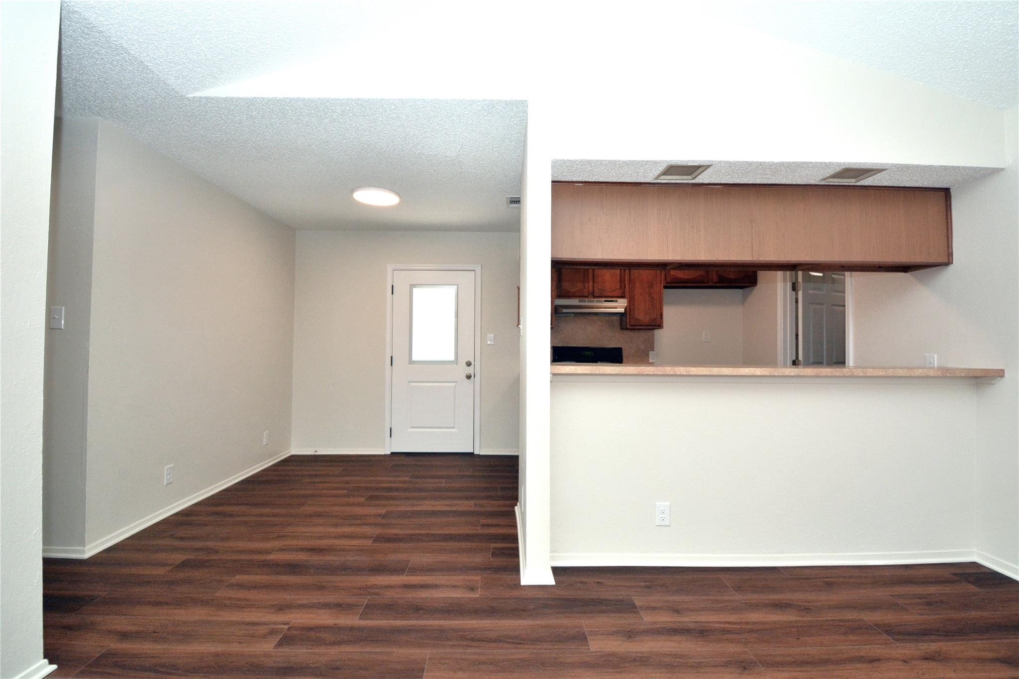 11314 Walnut Ridge Dr #b Property Photo 5