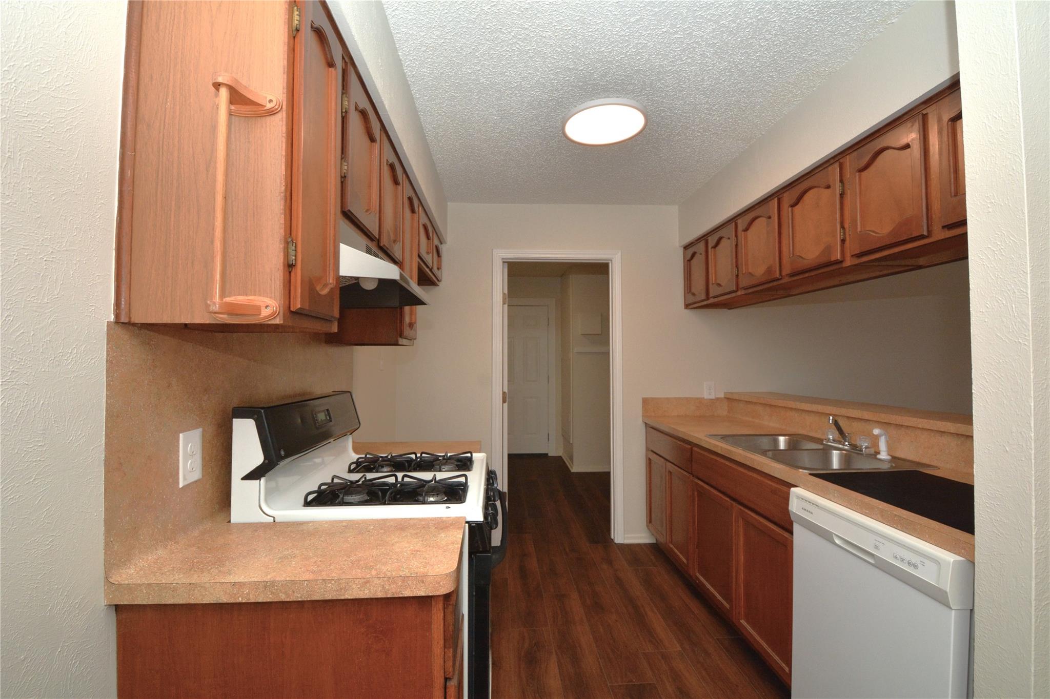 11314 Walnut Ridge Dr #b Property Photo 7