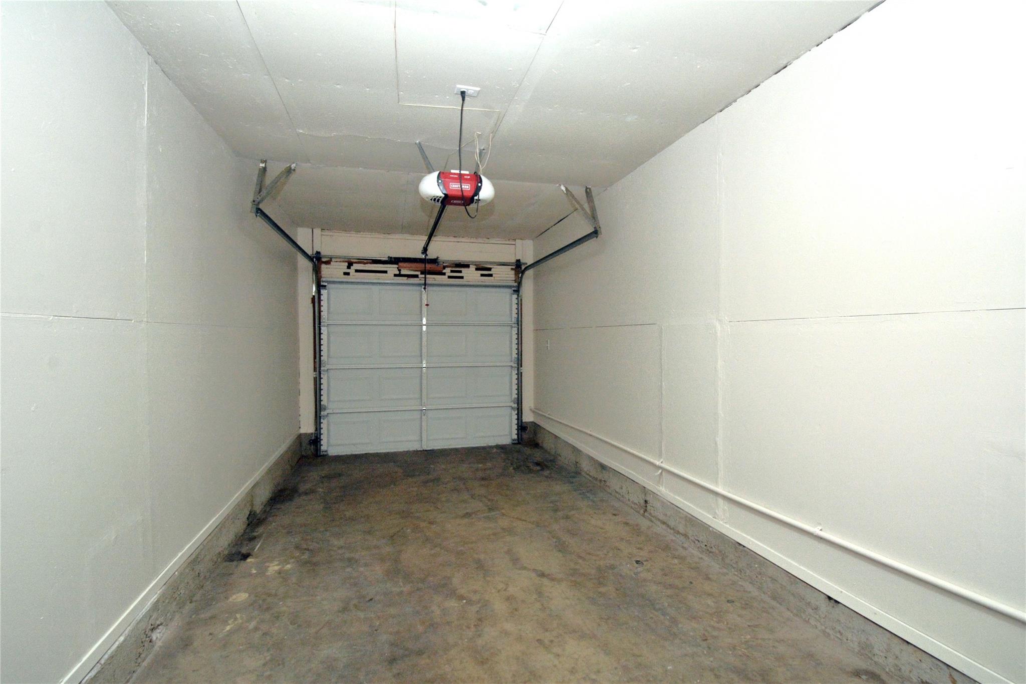 11314 Walnut Ridge Dr #b Property Photo 13