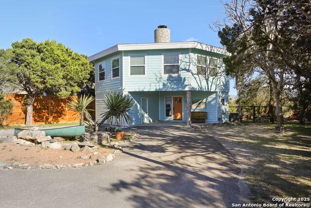 1433 Riviera Dr Property Photo