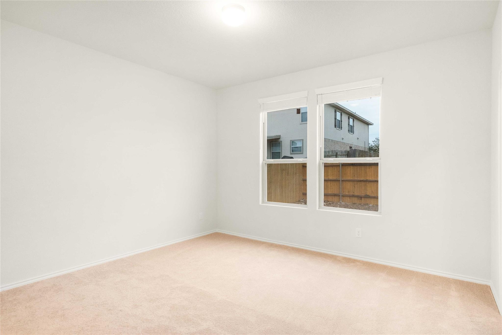 208 Kildeer Pass Property Photo 12
