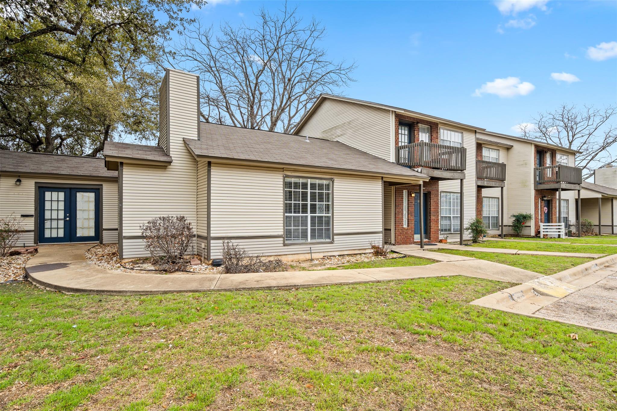 1845 River Crossing Cir A Property Photo 2