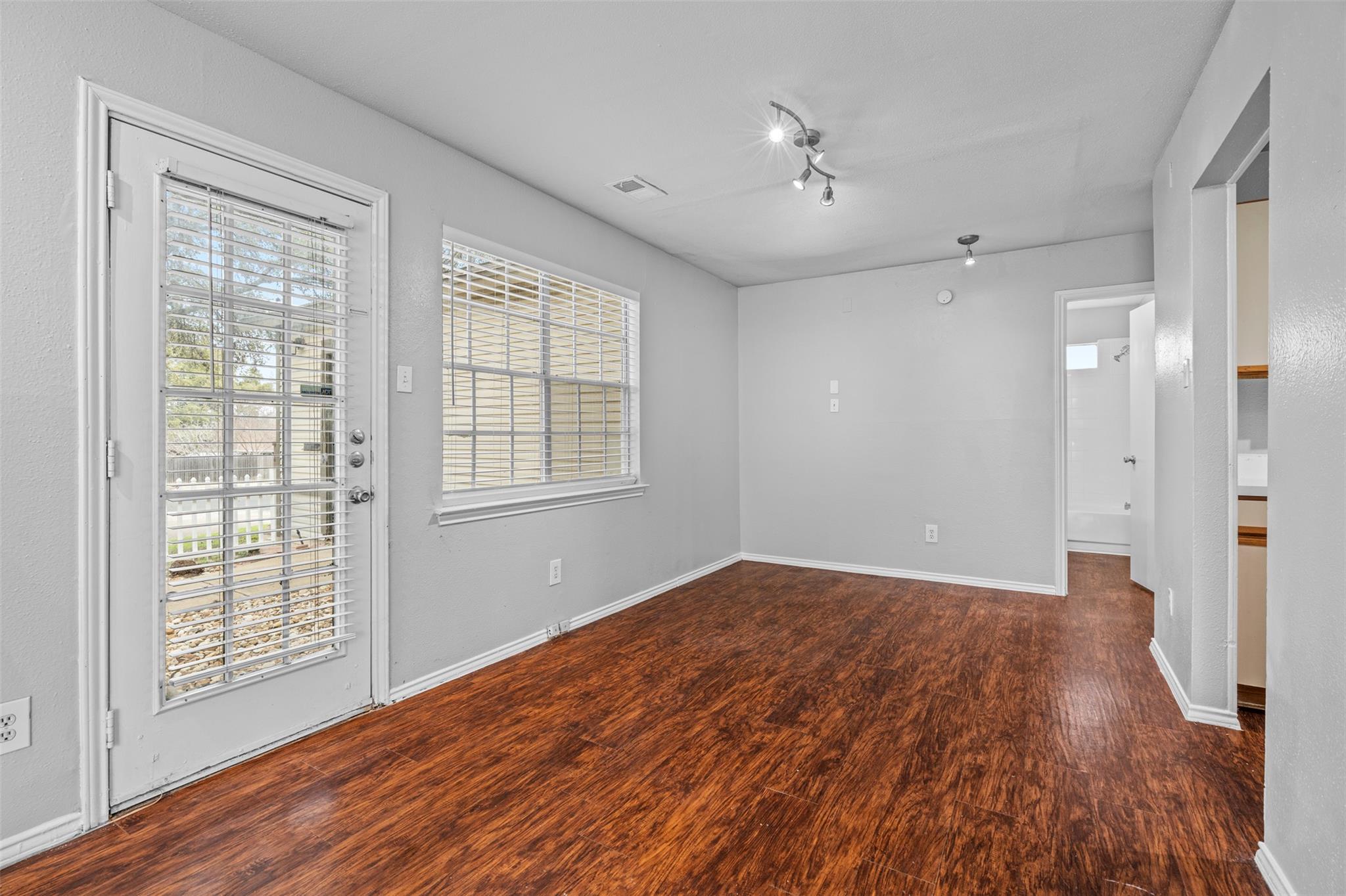 1845 River Crossing Cir A Property Photo 9