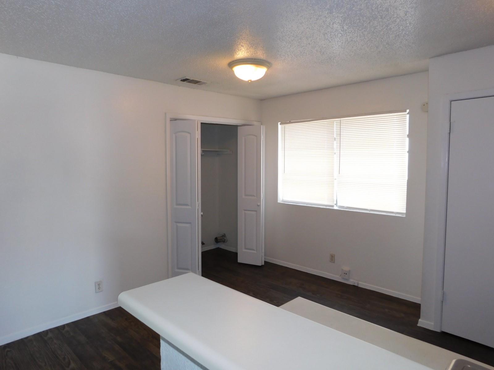 2301 Cedrick Cv #d Property Photo 5