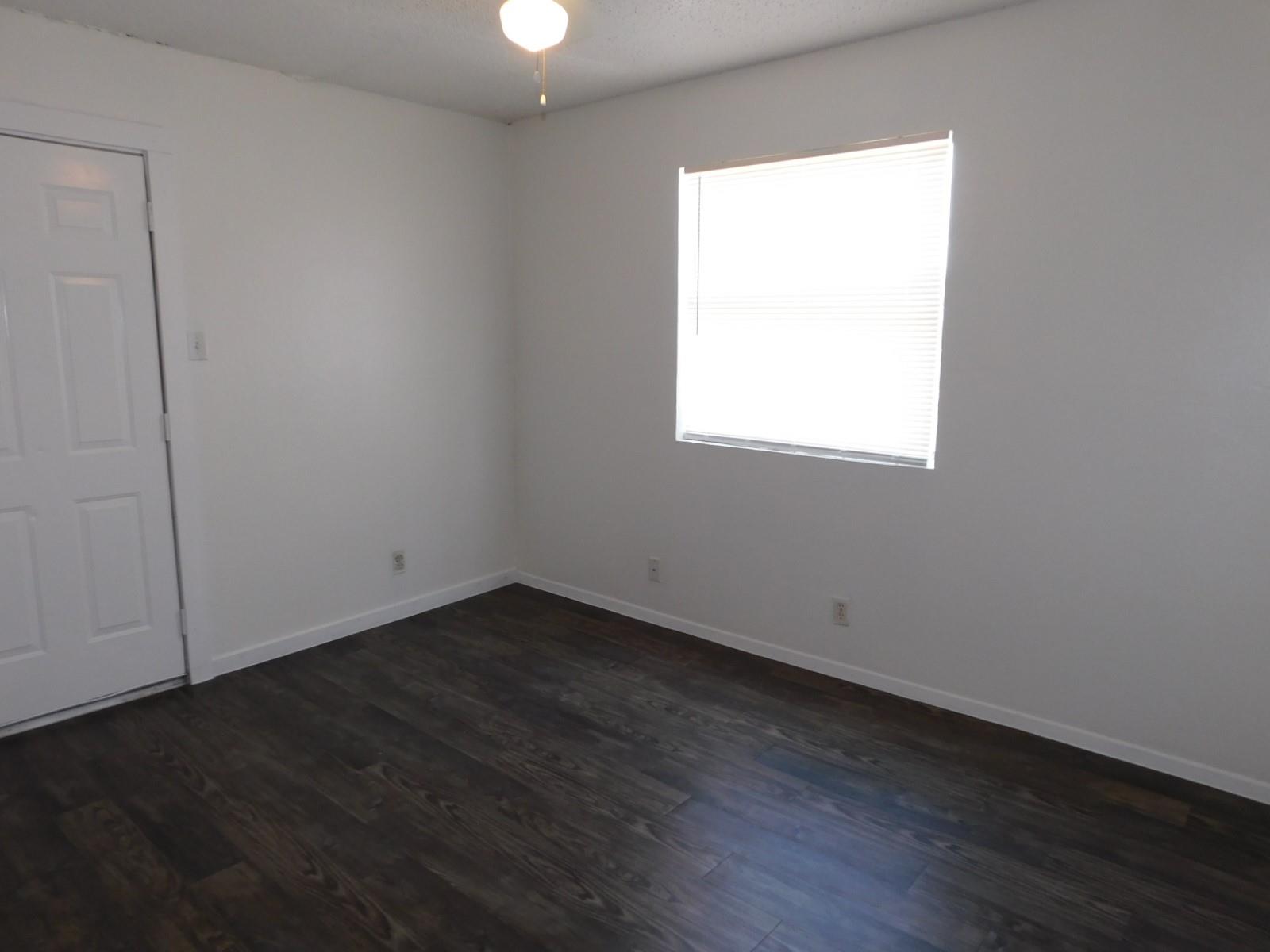 2301 Cedrick Cv #d Property Photo 6