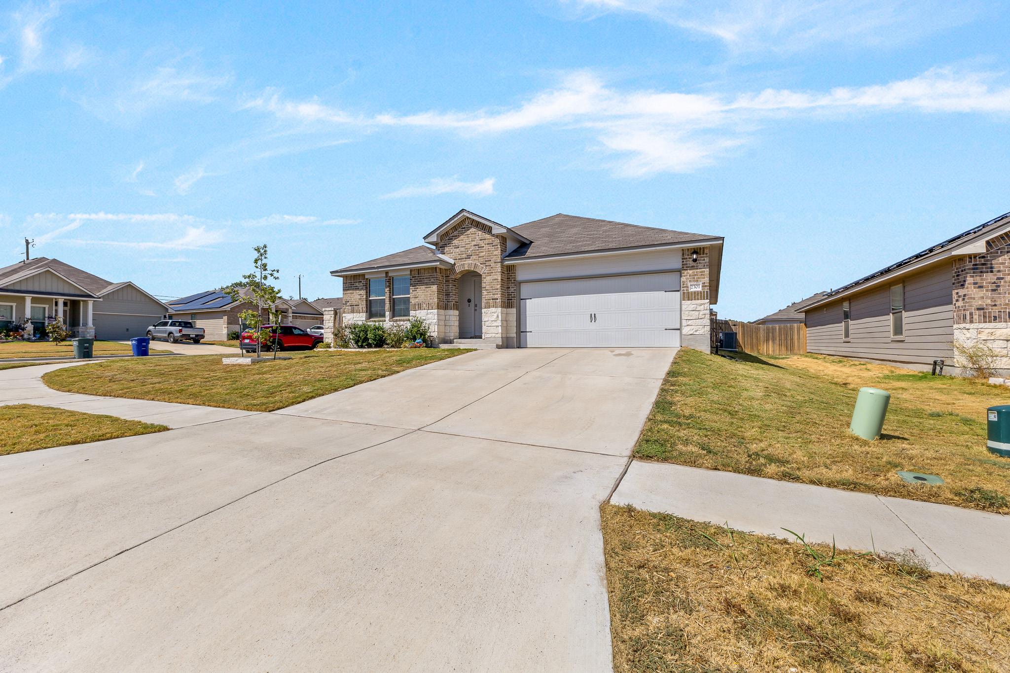 2301 Merganser Dr Property Photo 1