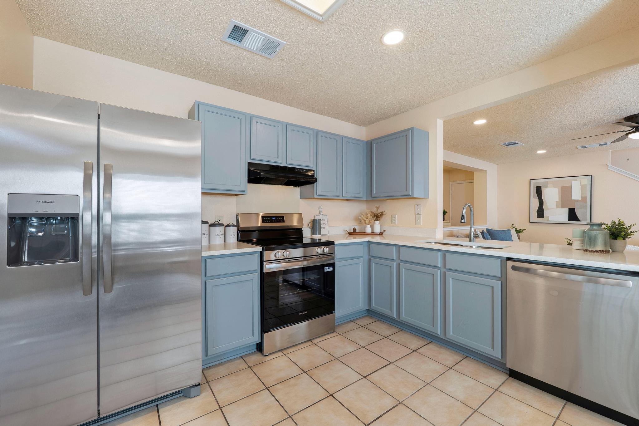 2600 Andres Way Property Photo 8