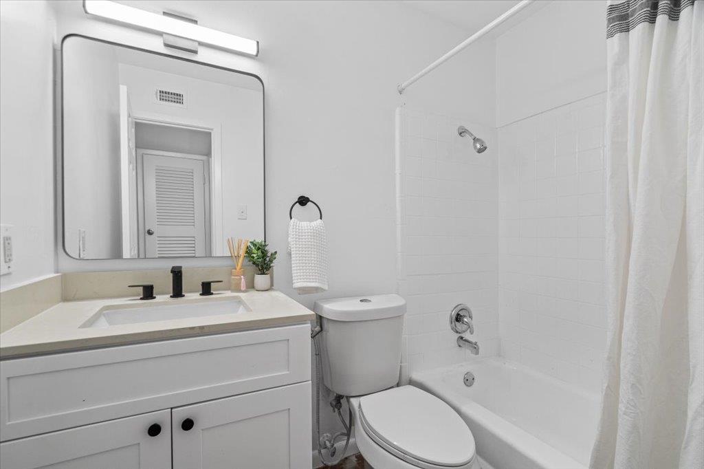 3704 Speedway None #102 Property Photo 26