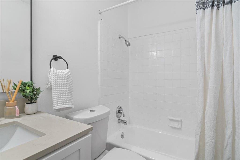3704 Speedway None #102 Property Photo 27