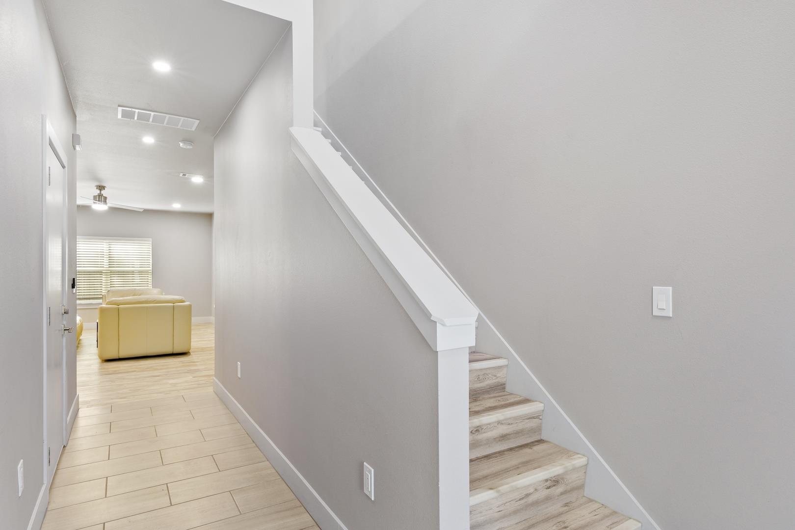 24700 Whitney Dr #b Property Photo 15