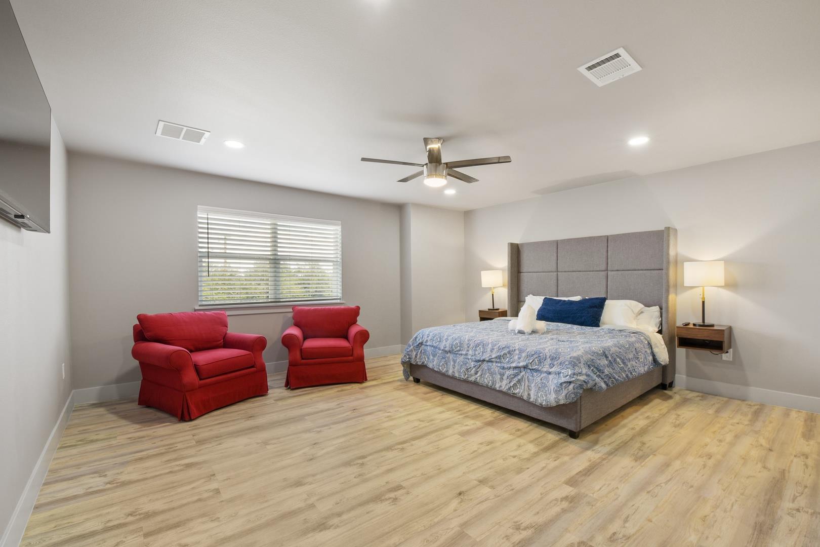 24700 Whitney Dr #b Property Photo 19