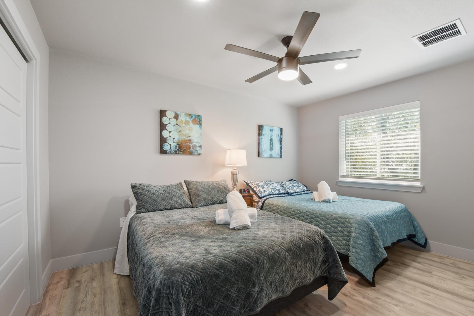 24700 Whitney Dr #b Property Photo 28