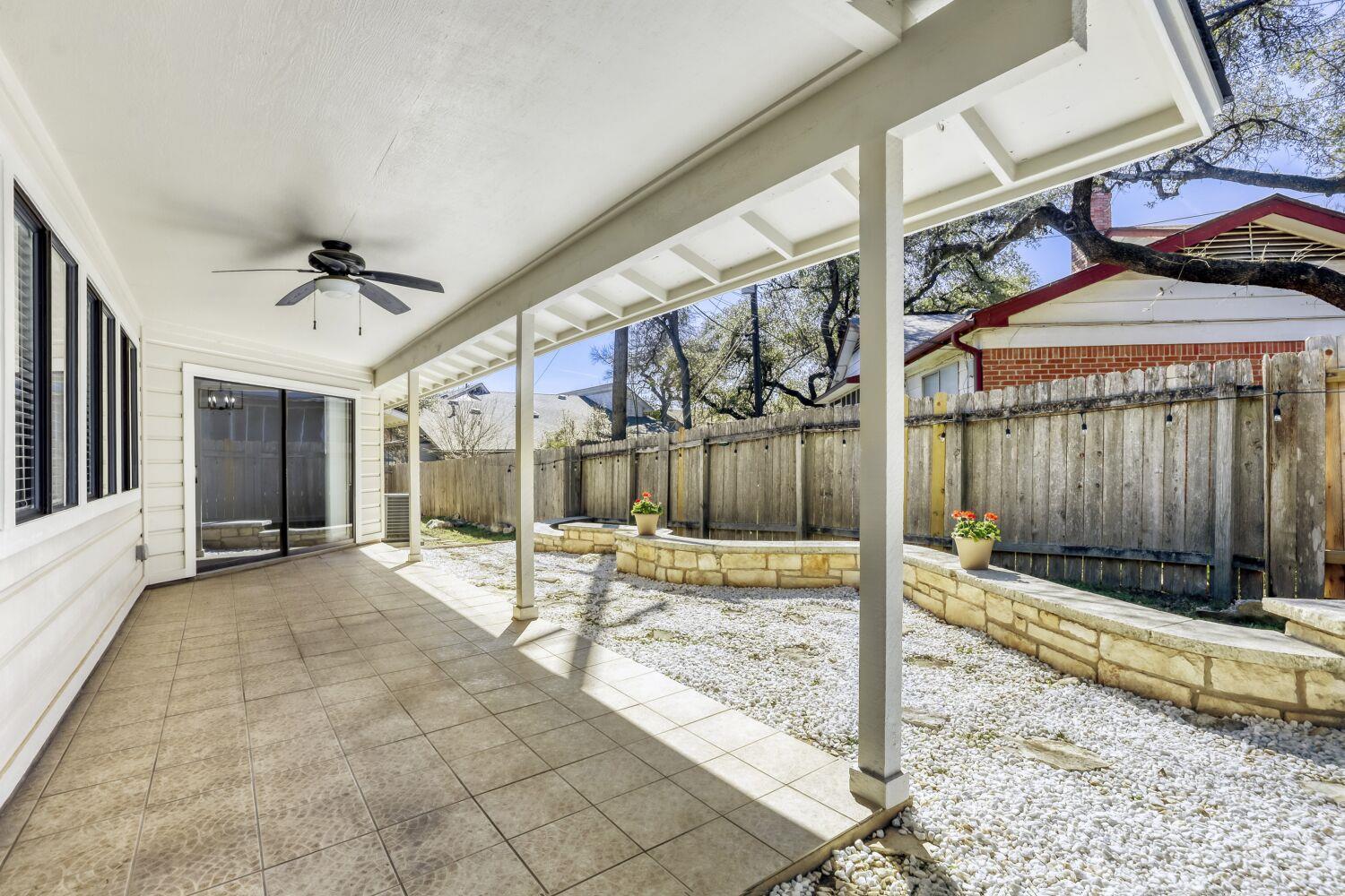 8126 Ceberry Dr Property Photo 16