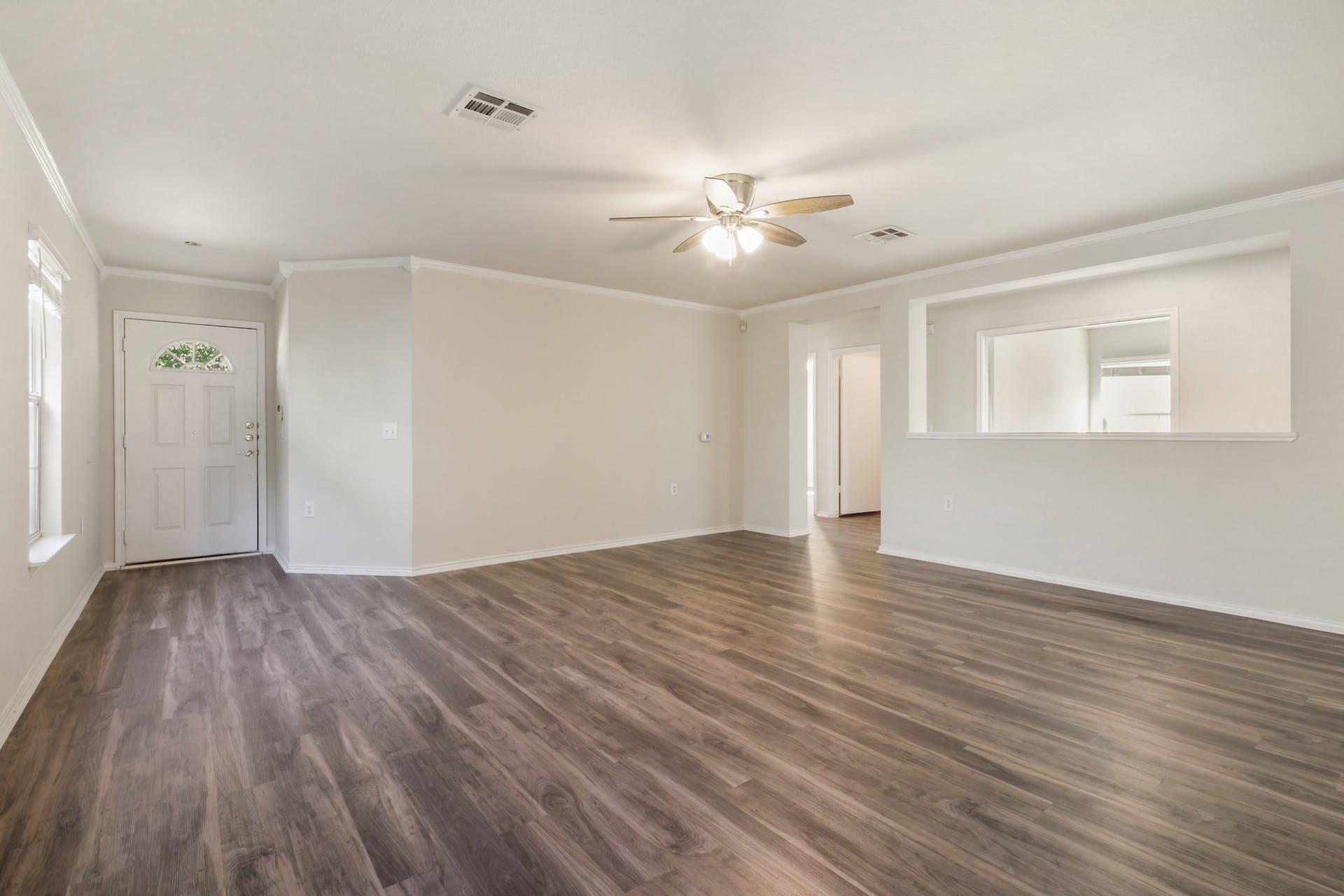 13312 Vizquel Loop Property Photo 5