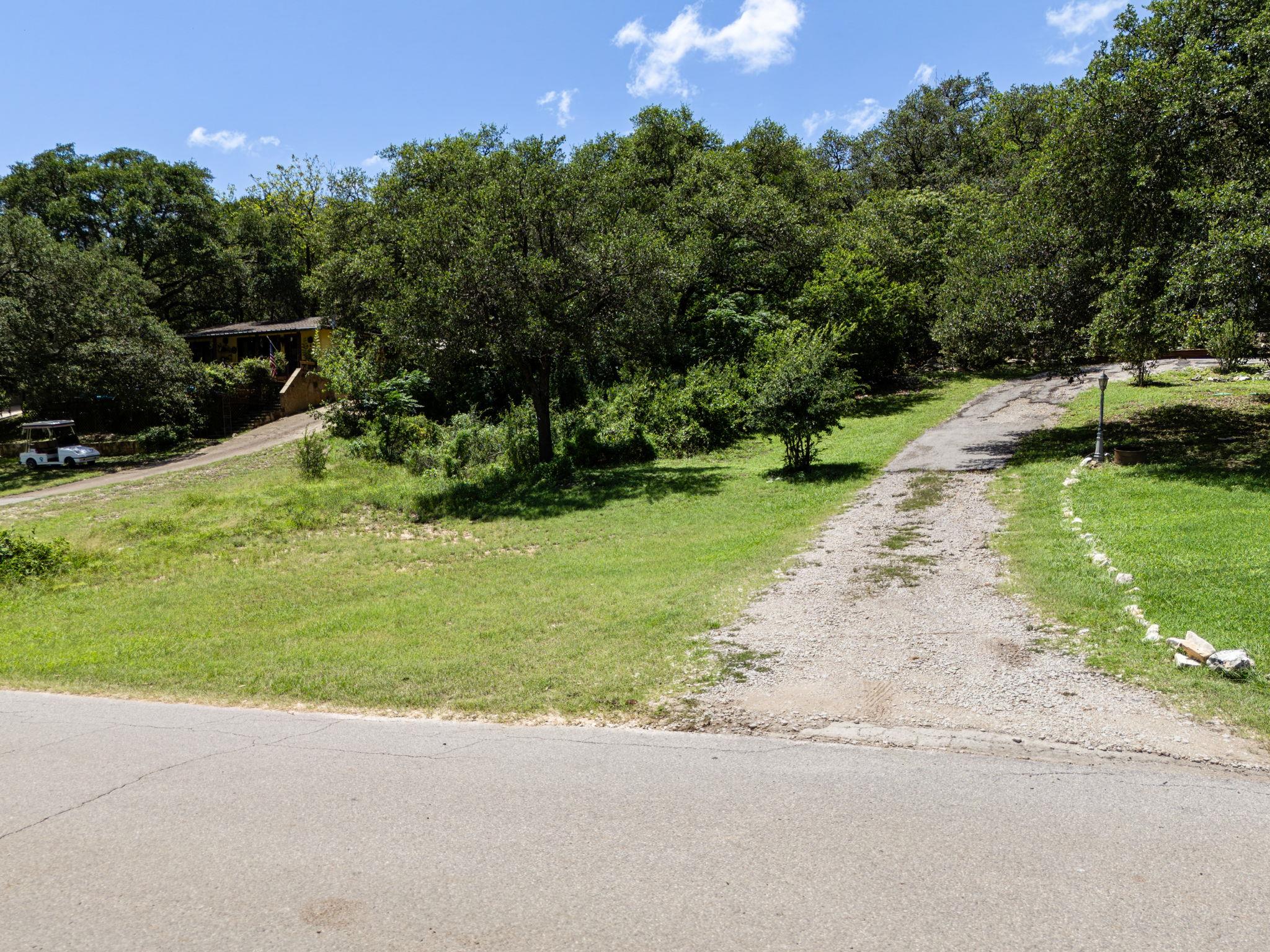 10506 Lakeside Dr Property Photo 1