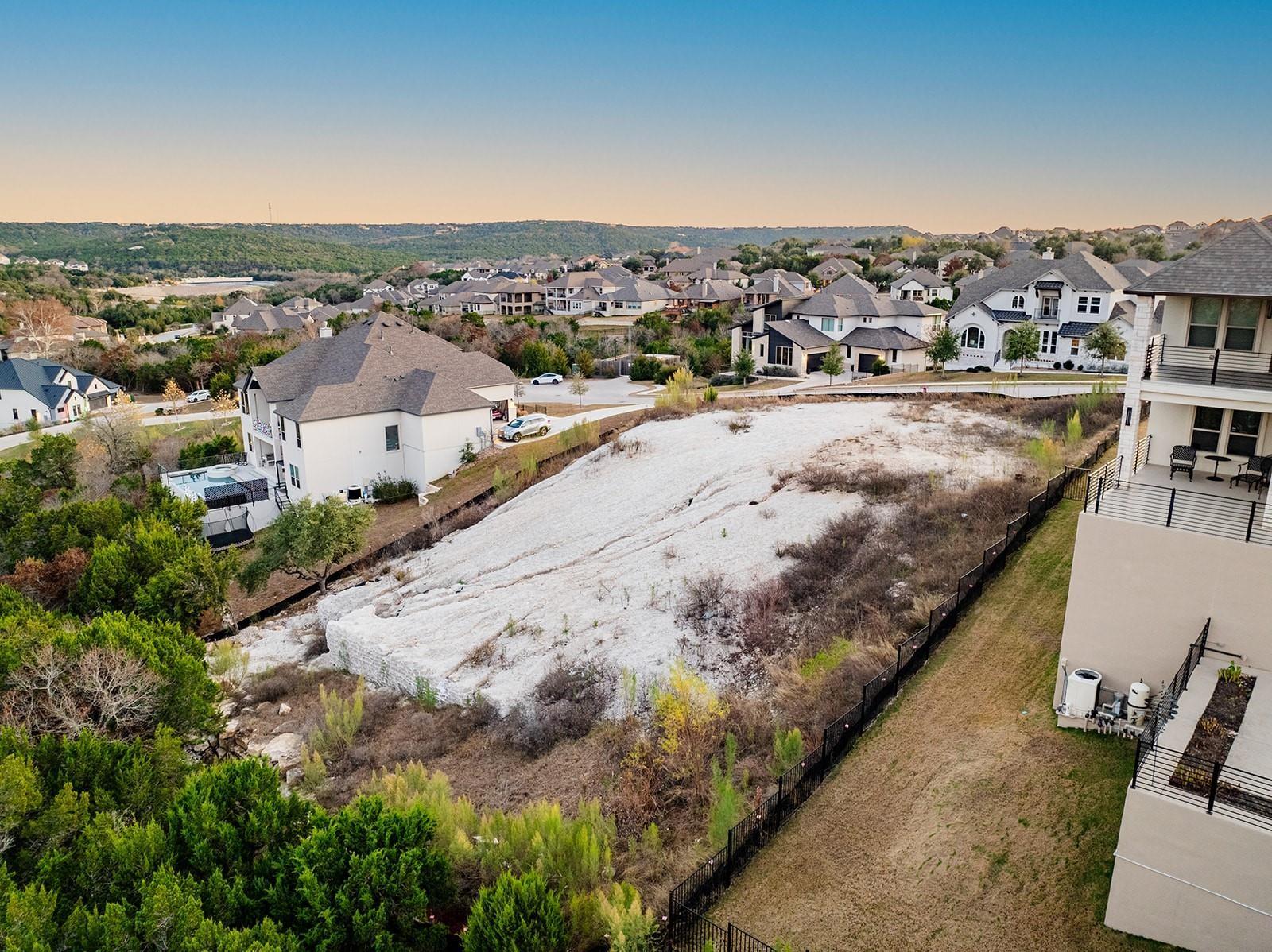 2216 Normandy Vw Property Photo 6