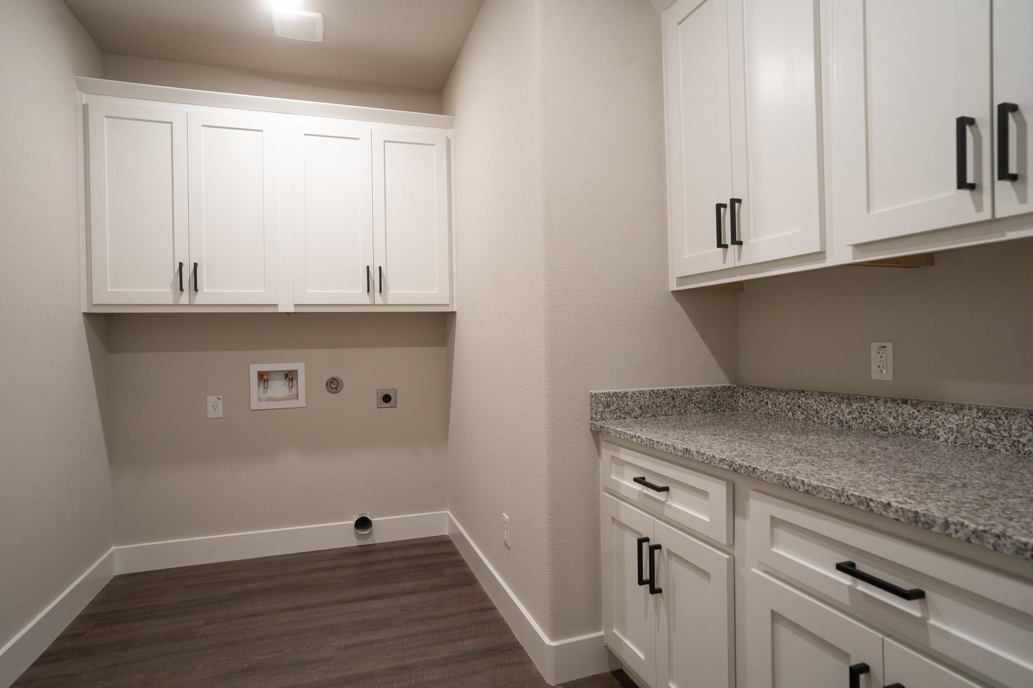 306 String Prairie Way Property Photo 20