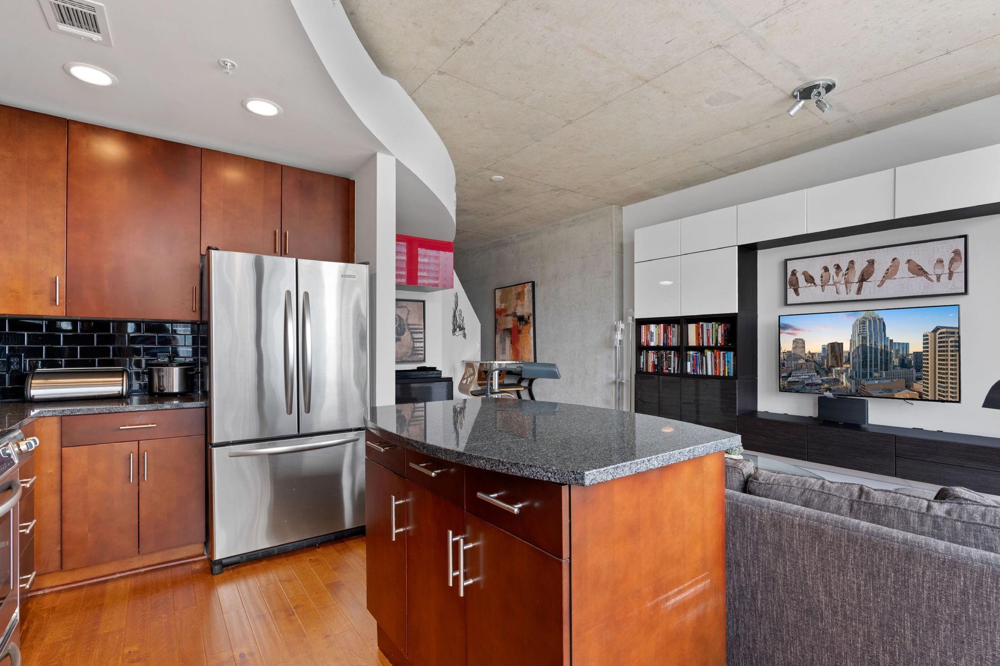 360 Nueces St #1310 Property Photo 7