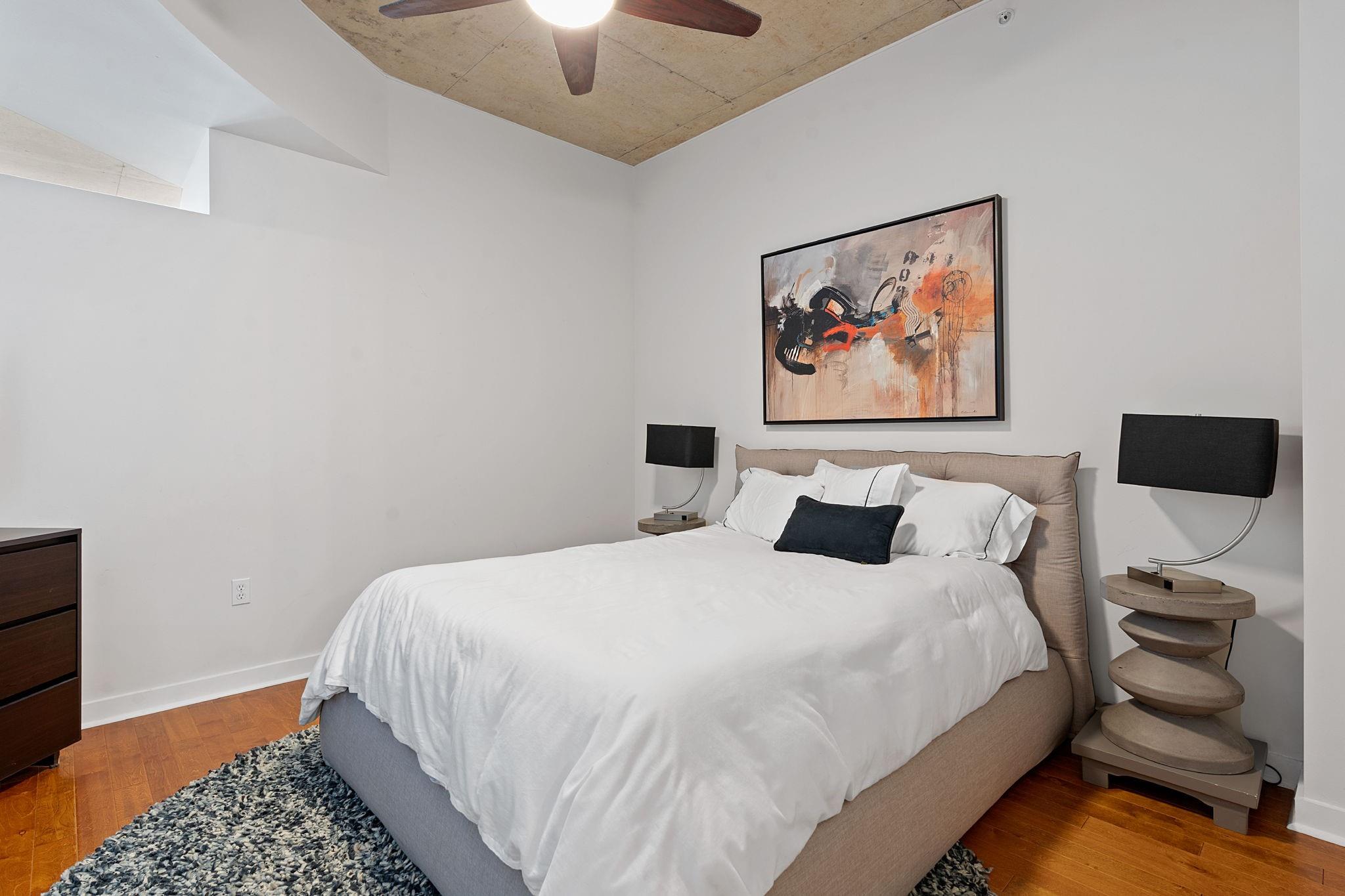 360 Nueces St #1310 Property Photo 16
