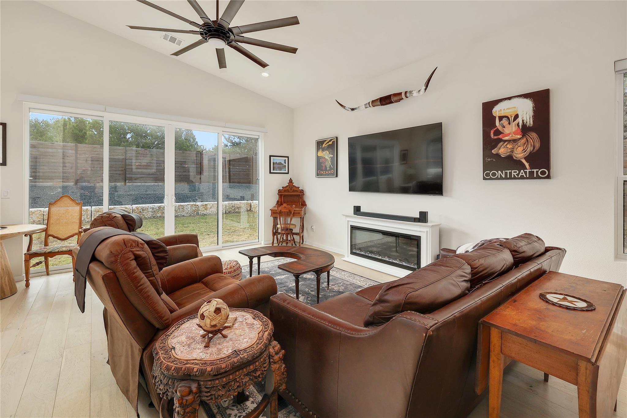 21409 Patton Ave Property Photo 15