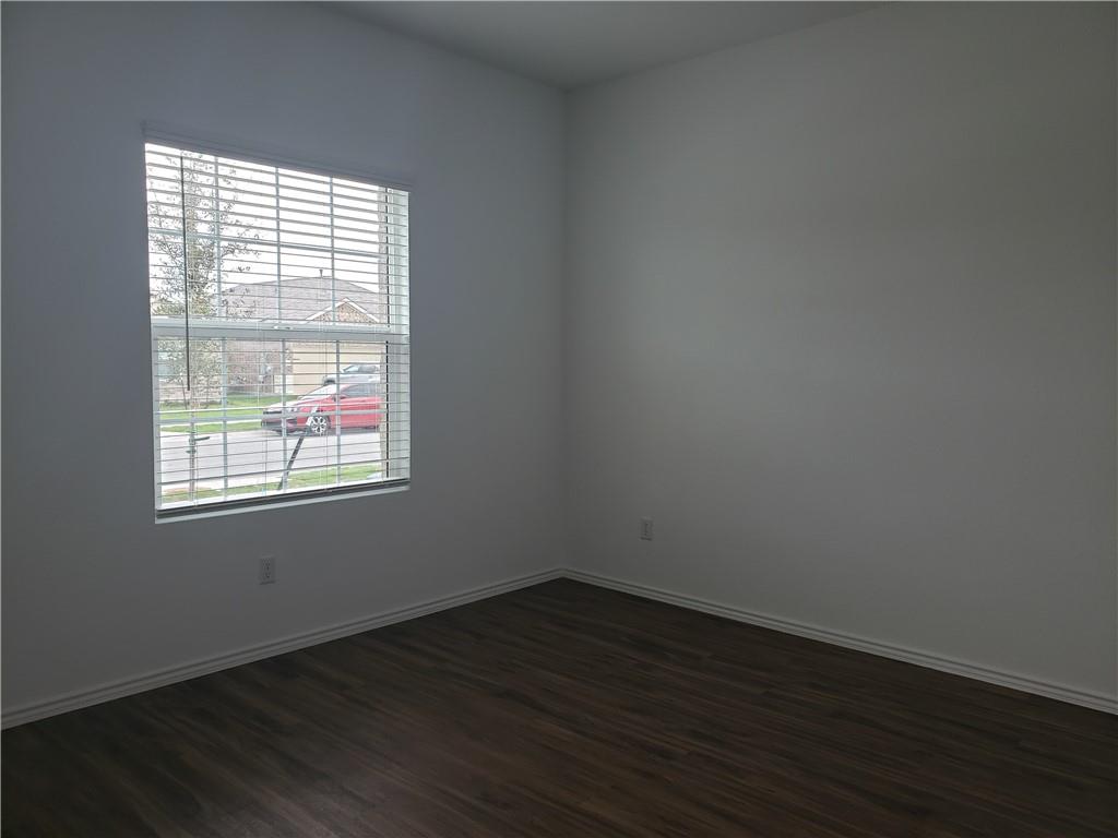 125 Wolseley Dr Property Photo 7