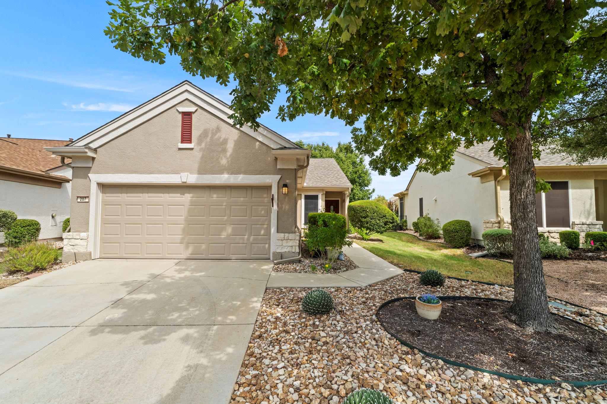 207 Winter Dr Property Photo 1