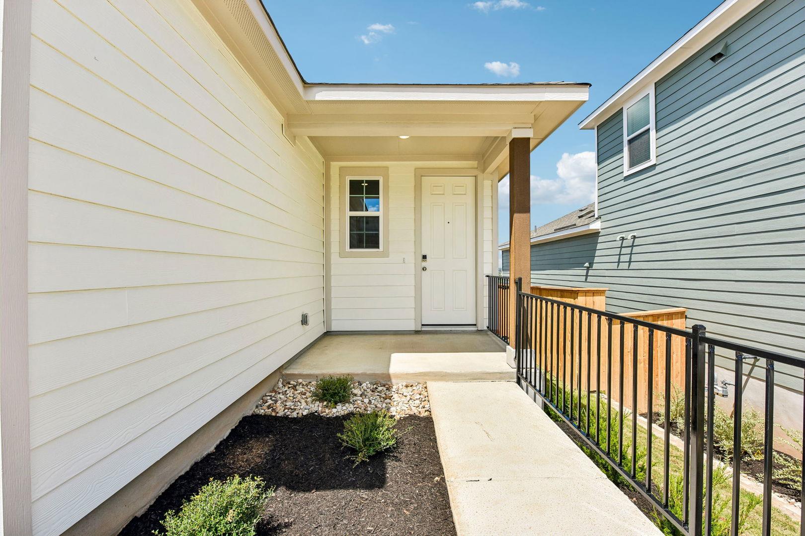 12000 Ellena Cv Property Photo 5