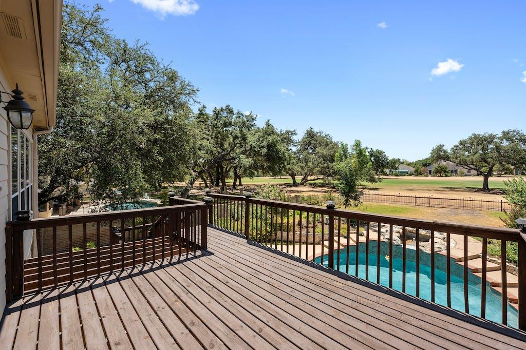 1207 Lakeway Dr Property Photo 23