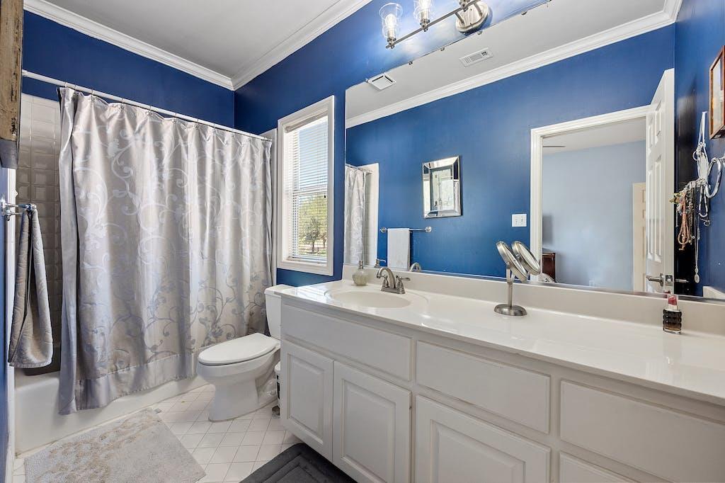 1207 Lakeway Dr Property Photo 29