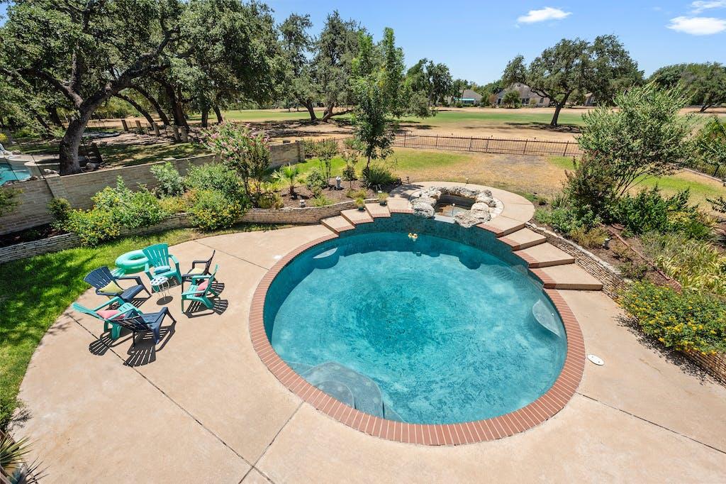 1207 Lakeway Dr Property Photo 31