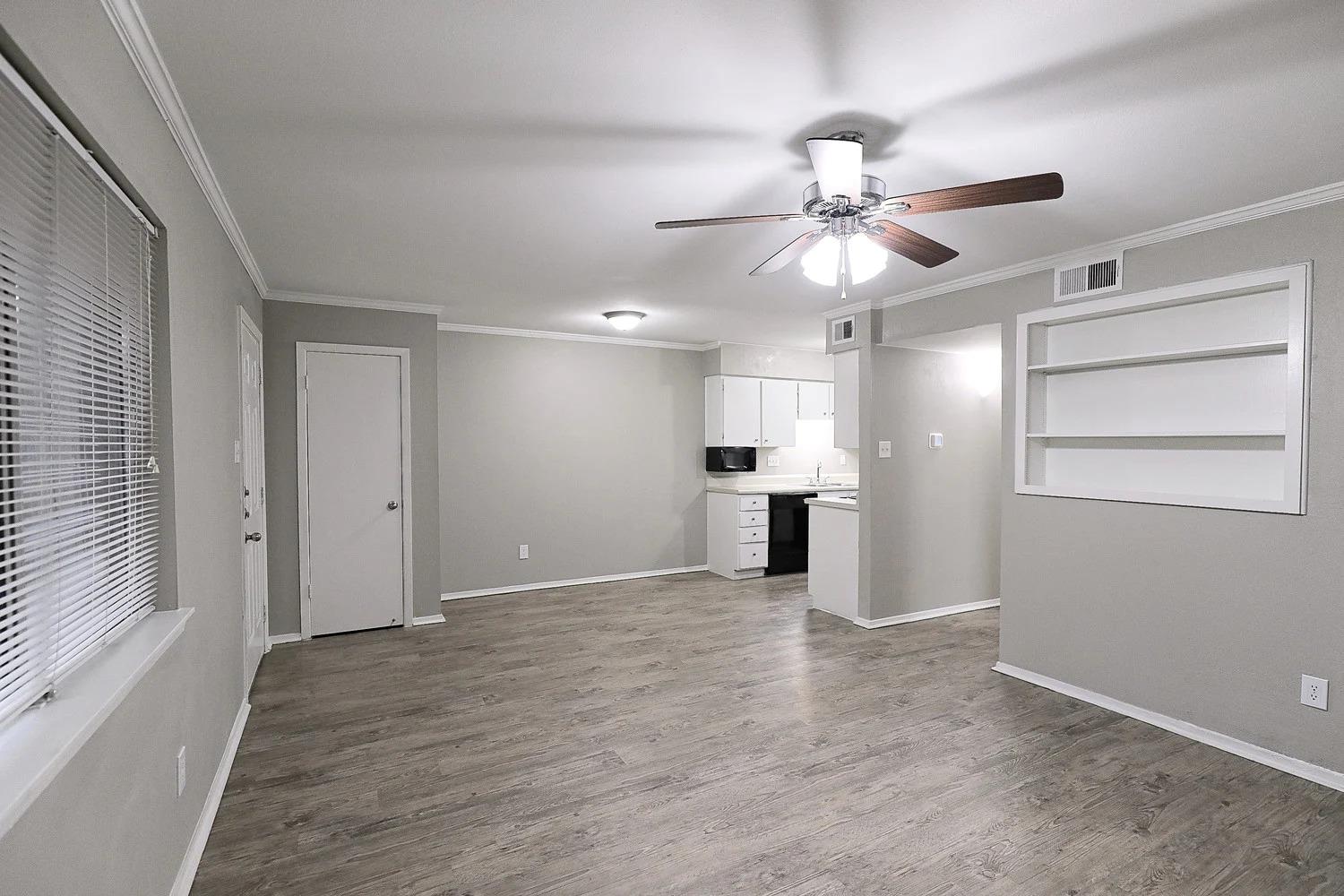 8100 N Mopac Expy #03-111 Property Photo 6