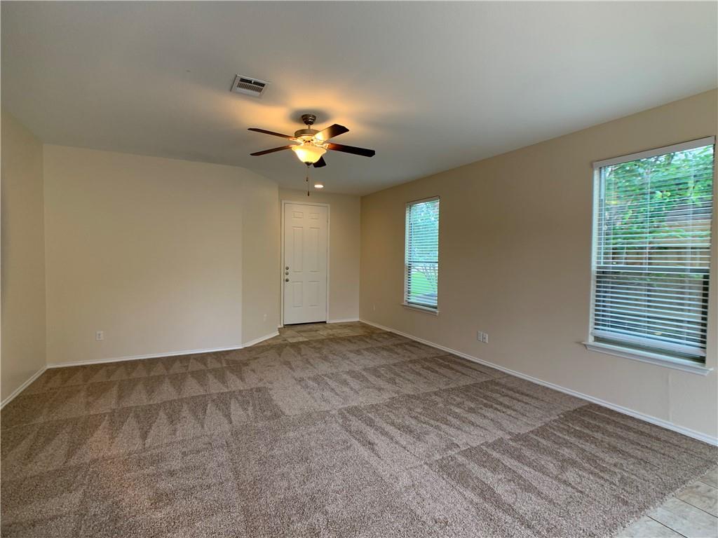 133 Gina Dr Property Photo 4