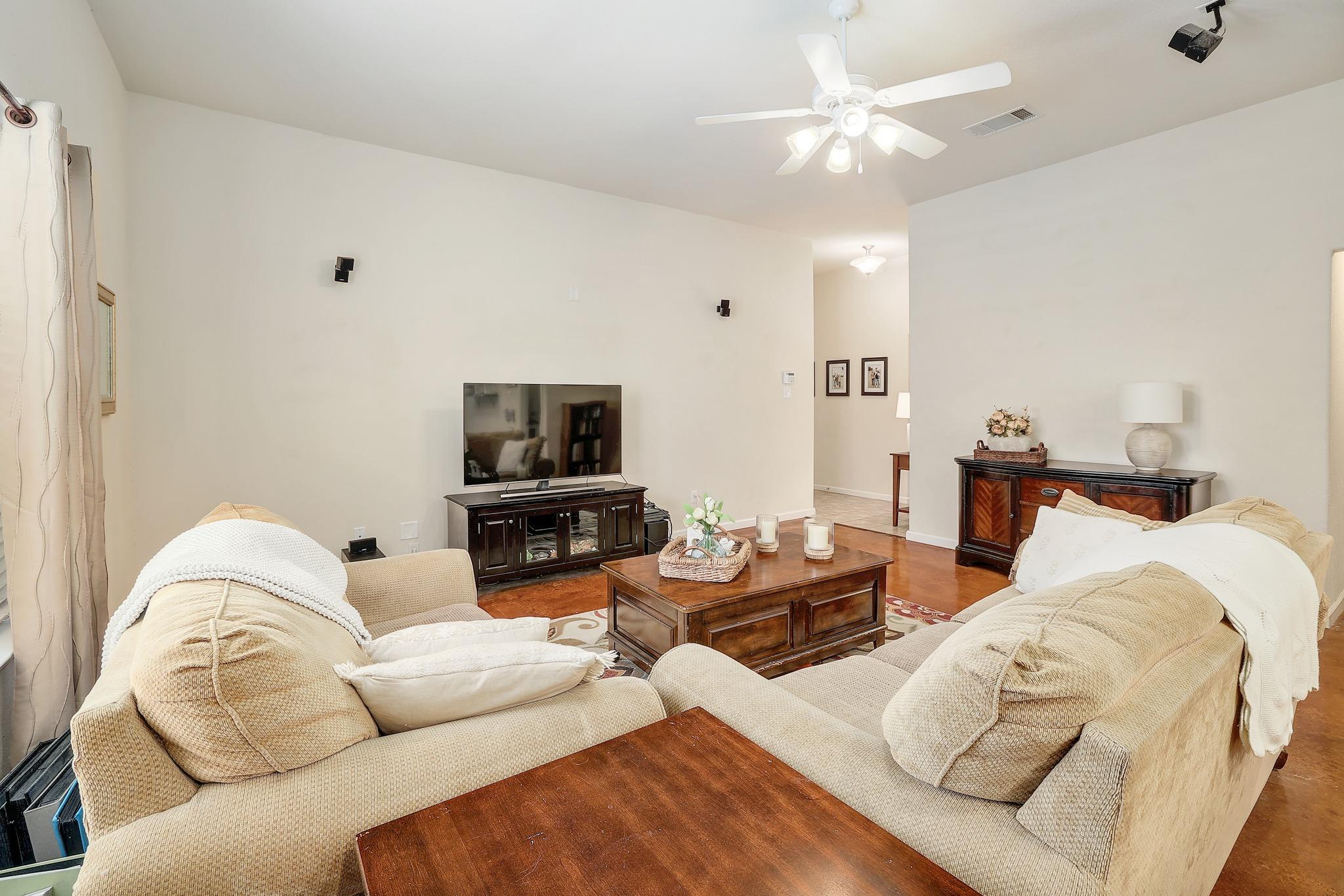 1320 Alpine Mountain Dr Property Photo 6