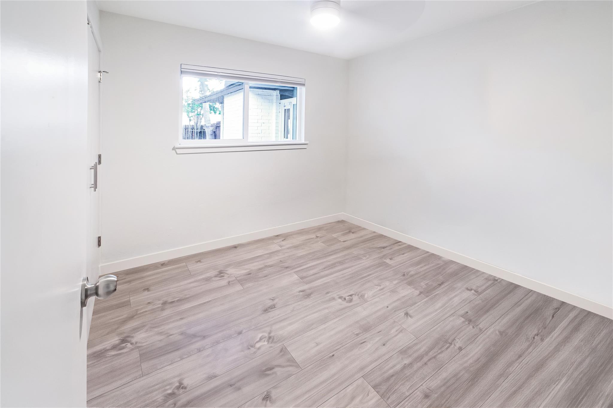 1415 Mearns Meadow Blvd Property Photo 13