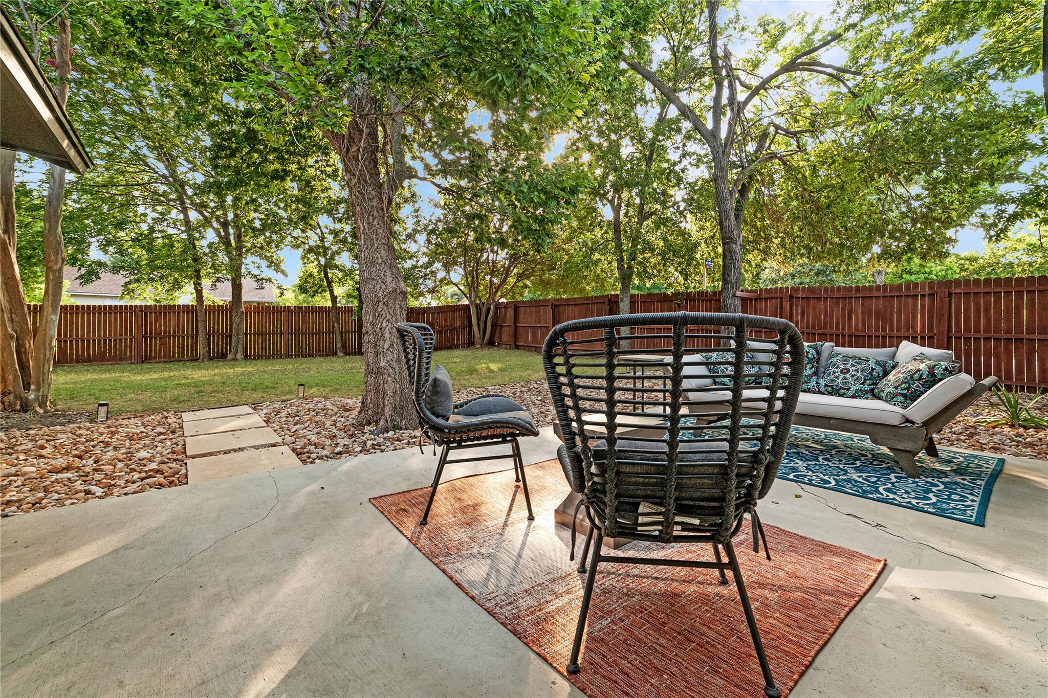 1415 Mearns Meadow Blvd Property Photo 14