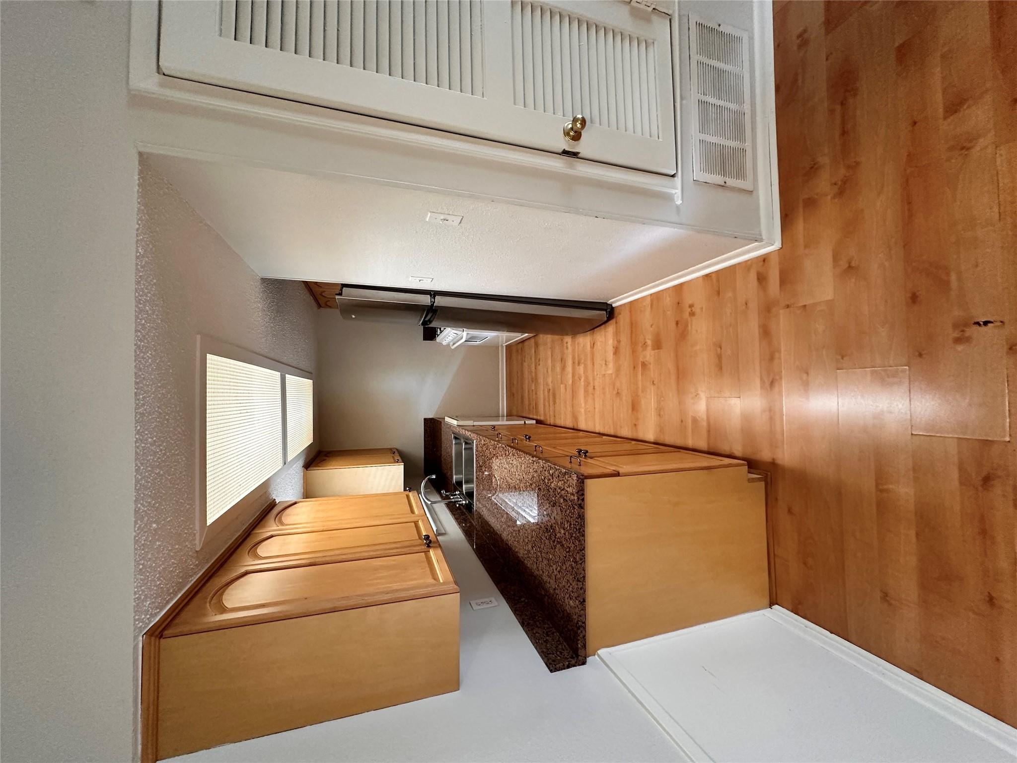 1725 Toomey Rd Rd #301 Property Photo 10