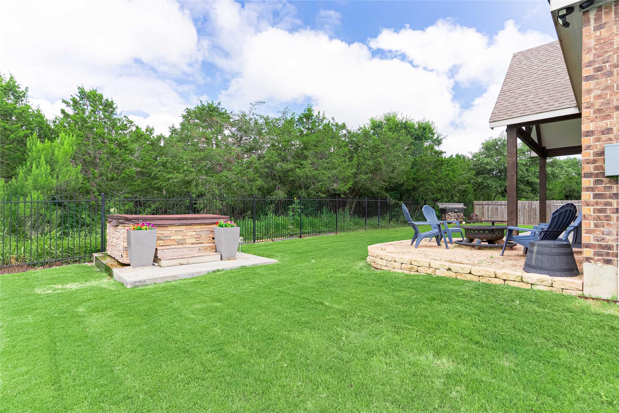 142 Rapid Springs Cv Property Photo 28