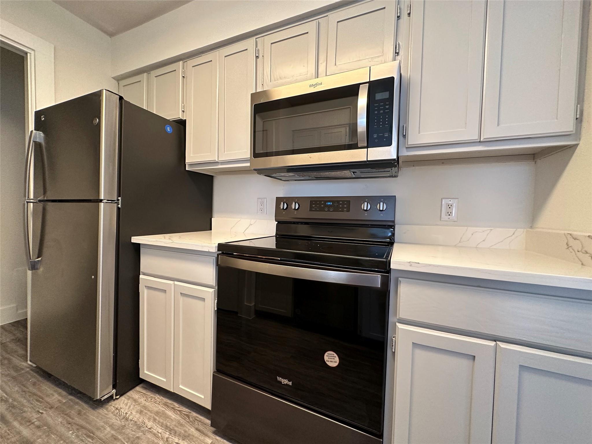 8806 Schick Rd #c Property Photo 4